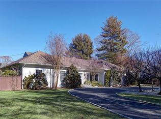 83 North St, Harrison, NY 10528