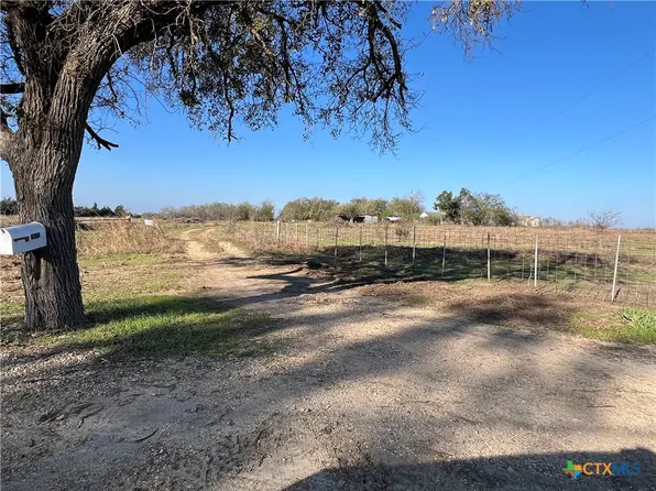 1306 County Road 201, Cameron, TX 76520