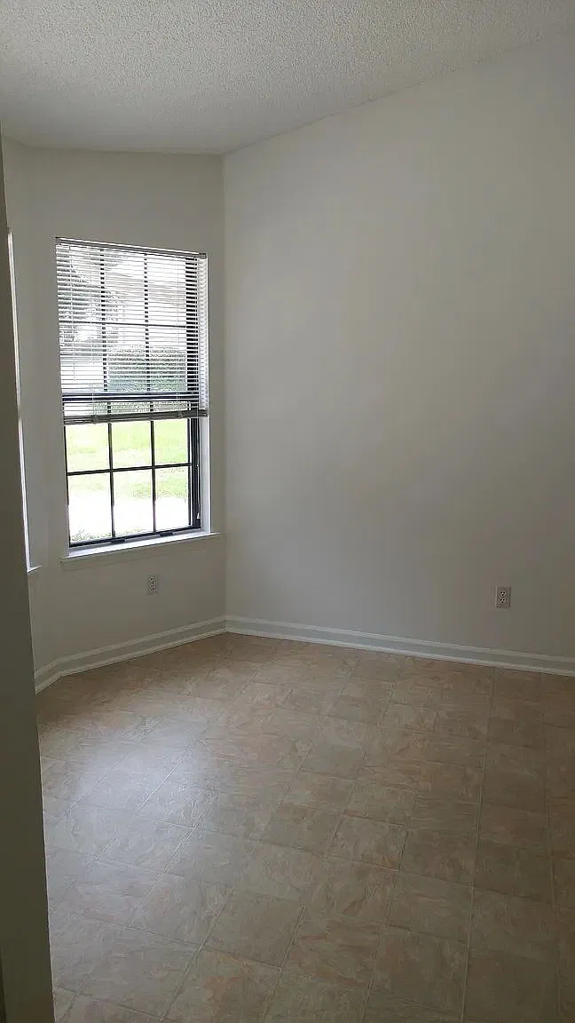 2 bed, 2.0 bath, 1254 sqft, $1,400 — Photo 2