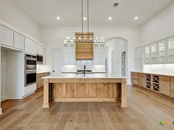 2nd image of 513 Copper Sage Dr