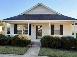 215 Chadwyck Cir, Bonaire, GA 31005