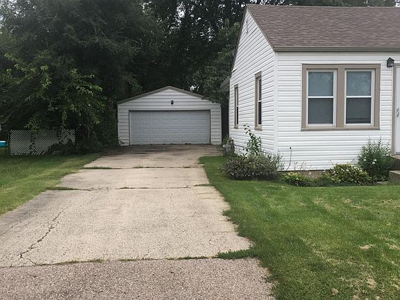 2nd image of 906 Drexel Blvd
