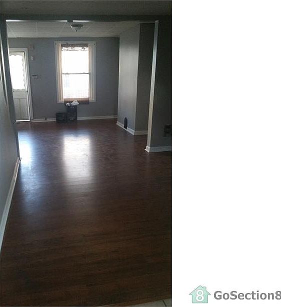2nd image of 2522 S Gross St