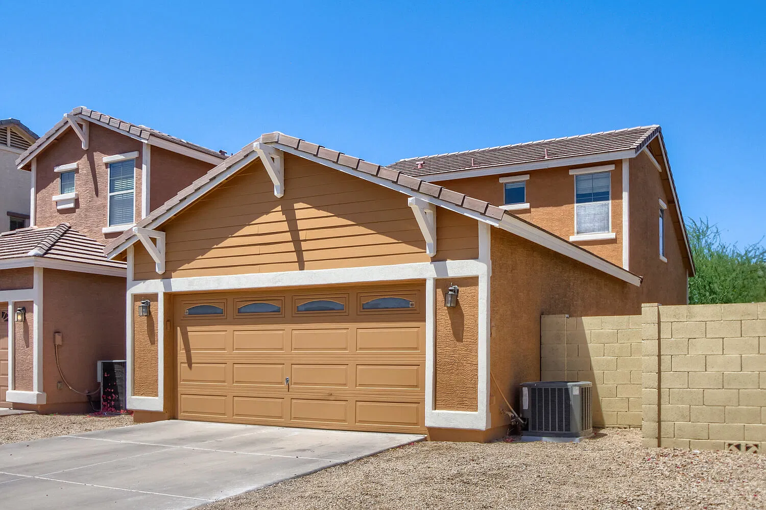 3 bed, 1343 sqft, $2,250 — Photo 2