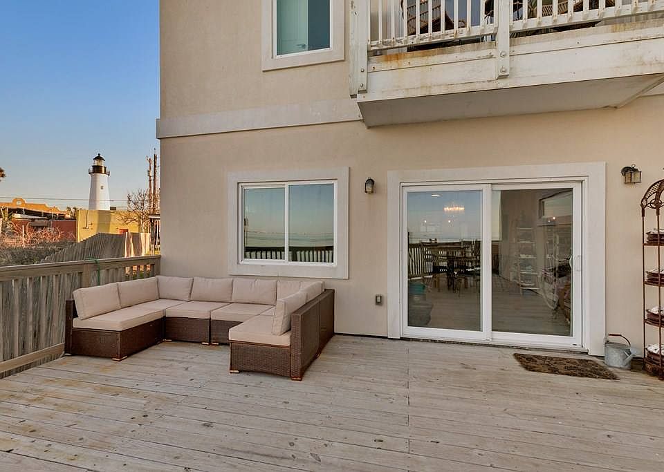 1st image of 404 N Tarnava St #5