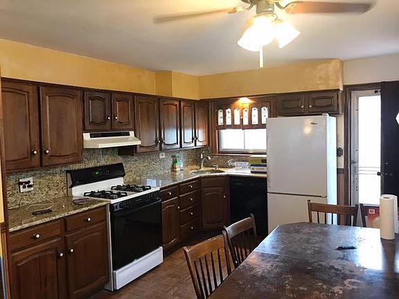 5th image of 227 Princeton Ave