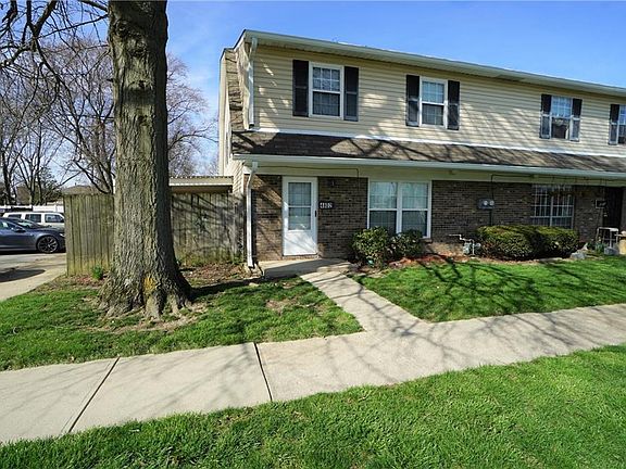 2nd image of 4802 Oakwood Trl Unit 4802
