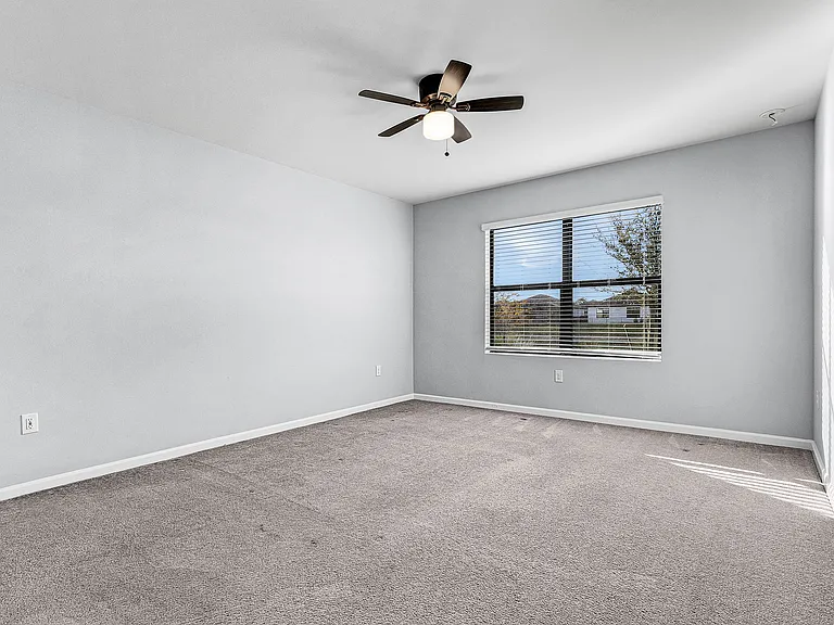 16033R Beachberry Dr — Photo 9