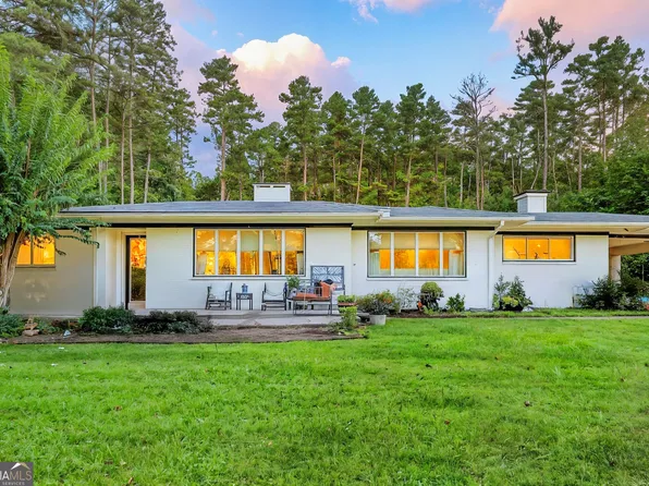 27 Rock Quarry Rd, Toccoa, GA 30577