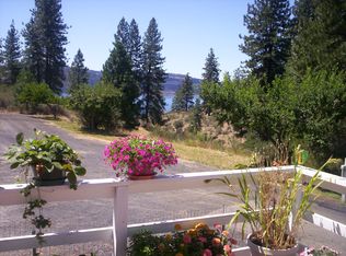 1220 Park Ave, Seven Bays, WA 99122