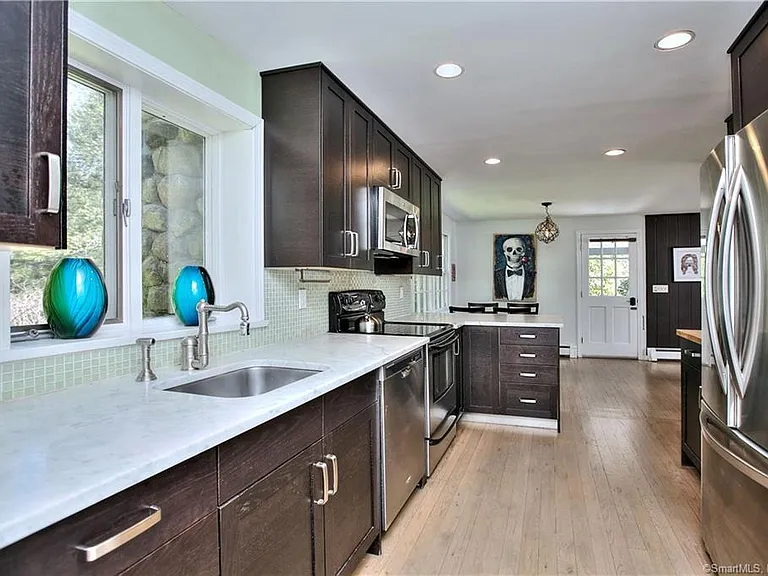 284 Lyons Plain Rd #283 — Photo 9