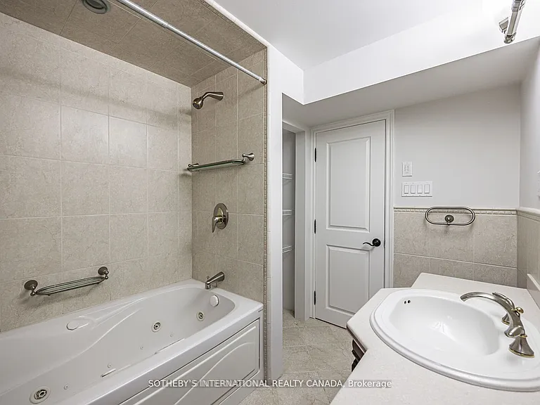 942 Fletcher Valley Cres #BSMNT — Photo 21