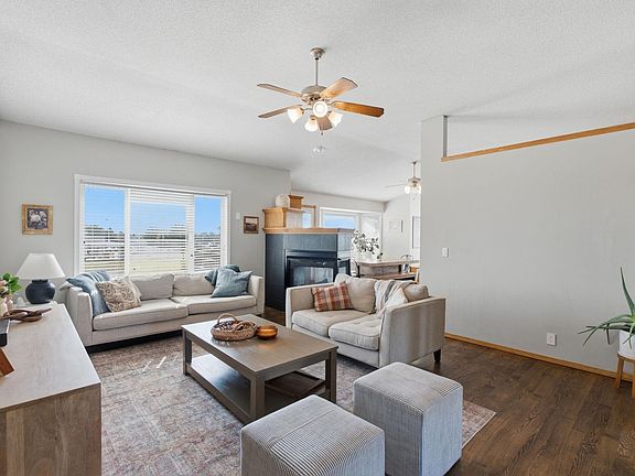 3rd image of 222 S Decker Ct