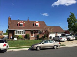 4 Taylor Ave, Carteret, NJ 07008