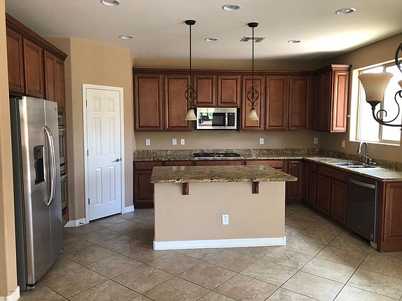 4th image of 3220 W Gran Paradiso Dr