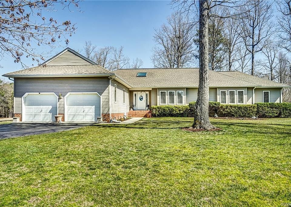 1st image of 7345 Pinehurst Dr