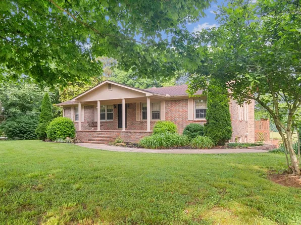 1596 Ricketts Mill Rd, Mount Pleasant, TN 38474