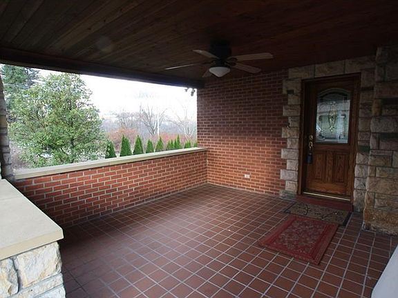 4th image of 109 S Lincoln Ave