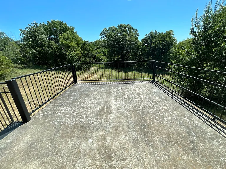 2750 N Midwest Blvd — Photo 36