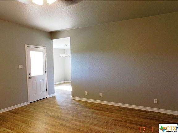 5th image of 406 Rowdy Dr