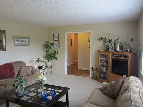 3rd image of 5256 Meadow Ct