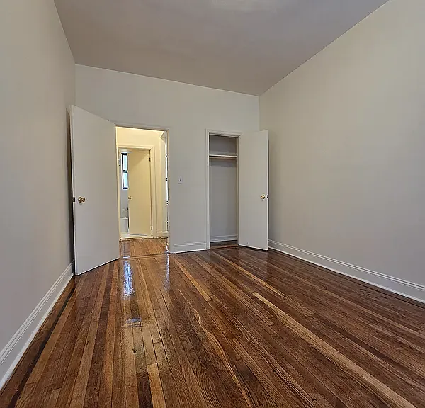 1911 Albemarle Rd #D12 — Photo 3