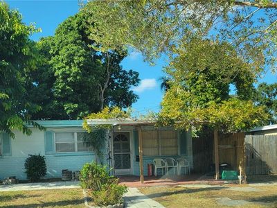 9482 Crestview St, Seminole, FL, 33772