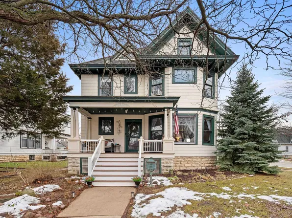 152 4th St, Fond Du Lac, WI 54935