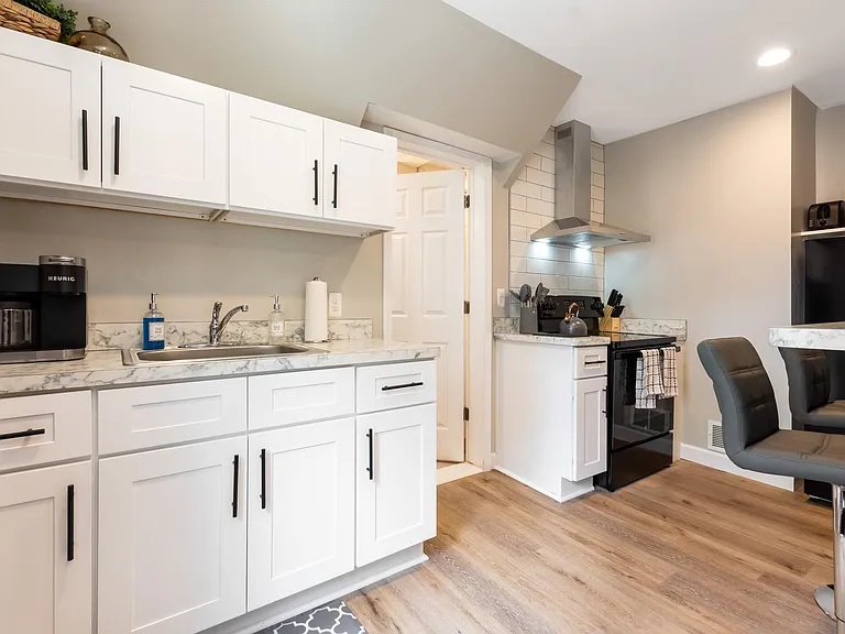 278 Euclid St #2 — Photo 17
