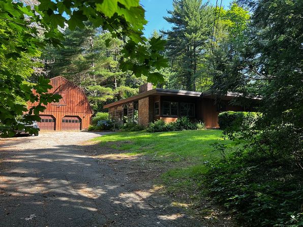 56 Carleton Rd