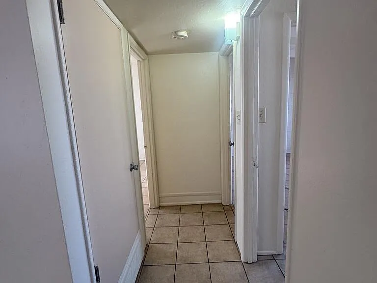 1800 E Fry Blvd #12 — Photo 6
