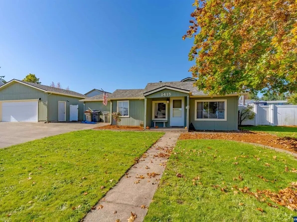 1415 SW 10th St, Dallas, OR 97338