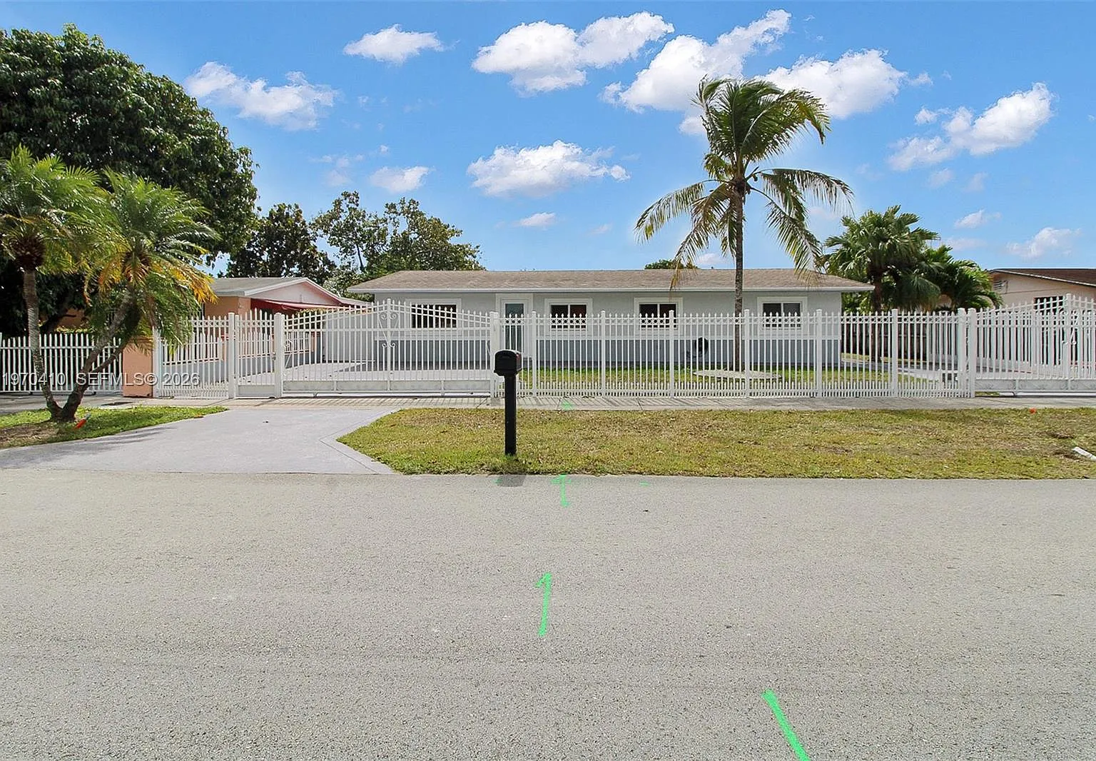 3 bed, 2.0 bath, $3,500 — Photo 1