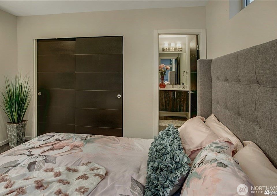 1st image of 720B Martin Luther King Jr Way #B