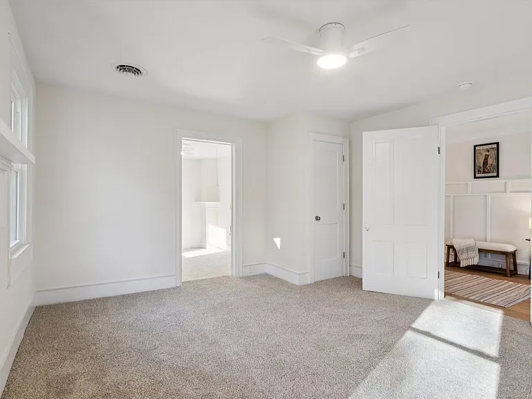 107 N High St — Photo 16