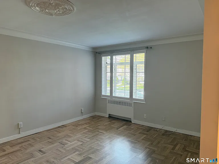 20 Outlook Ave #102 — Photo 13