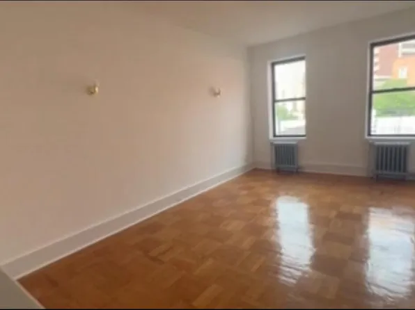 45 East Mosholu Parkway North 4M image 6 of 6