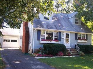 7 Bruce Pl, Rumson, NJ 07760