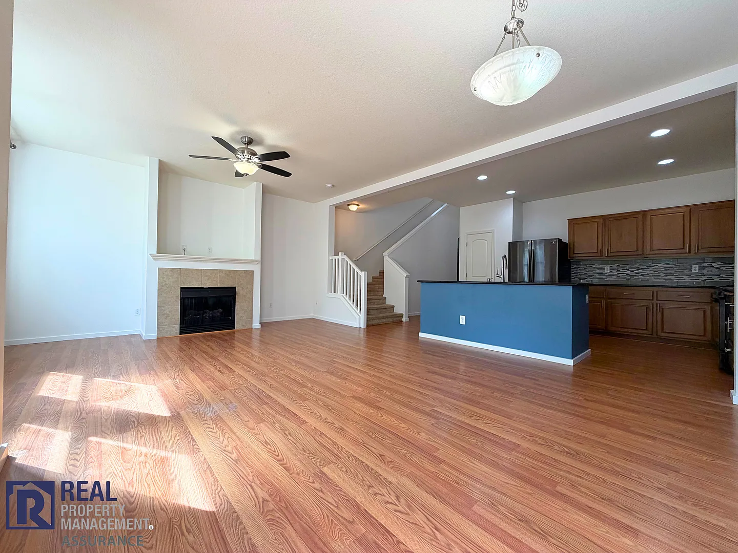 Spacious 3-Bed Beaverton Home with Fenced Yard & 2-Car Garage — Photo 3