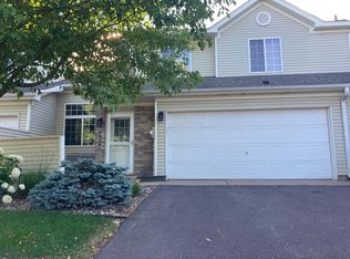 8896 Spring Ln, Woodbury, MN 55125