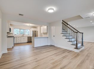 103 Stillwell Rd, Kendall Park, NJ 08824