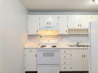 1111 N Elm St APT E, Orrville, OH 44667