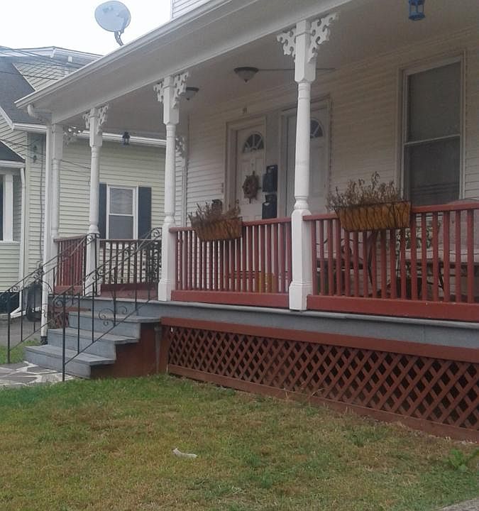 1st image of 89 Walnut St #3
