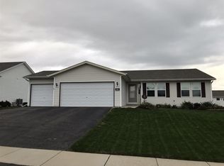 4615 Whitespire Dr, Loves Park, IL 61111