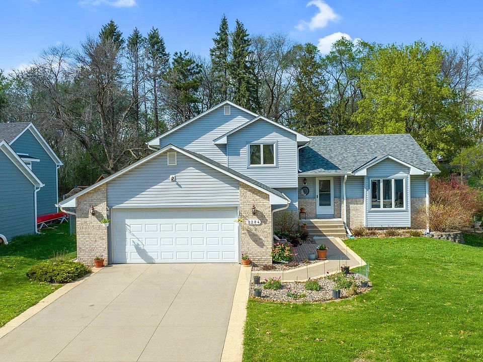 1st image of 2284 Jennifer Ln