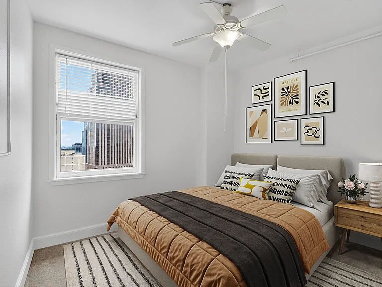 Gravier Place Apartments — Photo 13