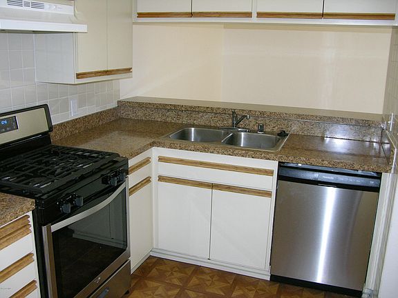 2nd image of 2726 Jill Pl