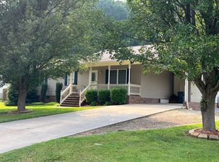 135 S Yadkin River Rd, Statesville, NC 28625