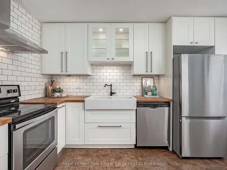 2651 Aquitaine Ave #24 — Photo 9