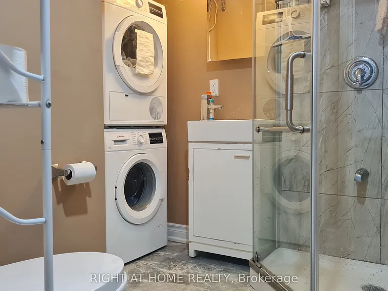 124 Overture Rd #BASEMENT — Photo 15